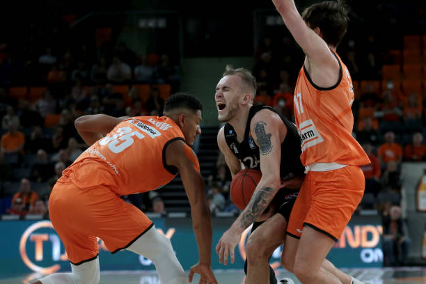 推向了舆论 推向了舆论