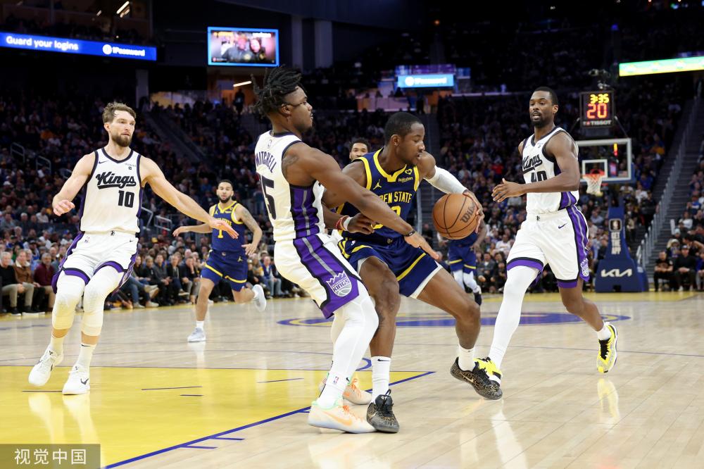 少年接触足 少年接触足