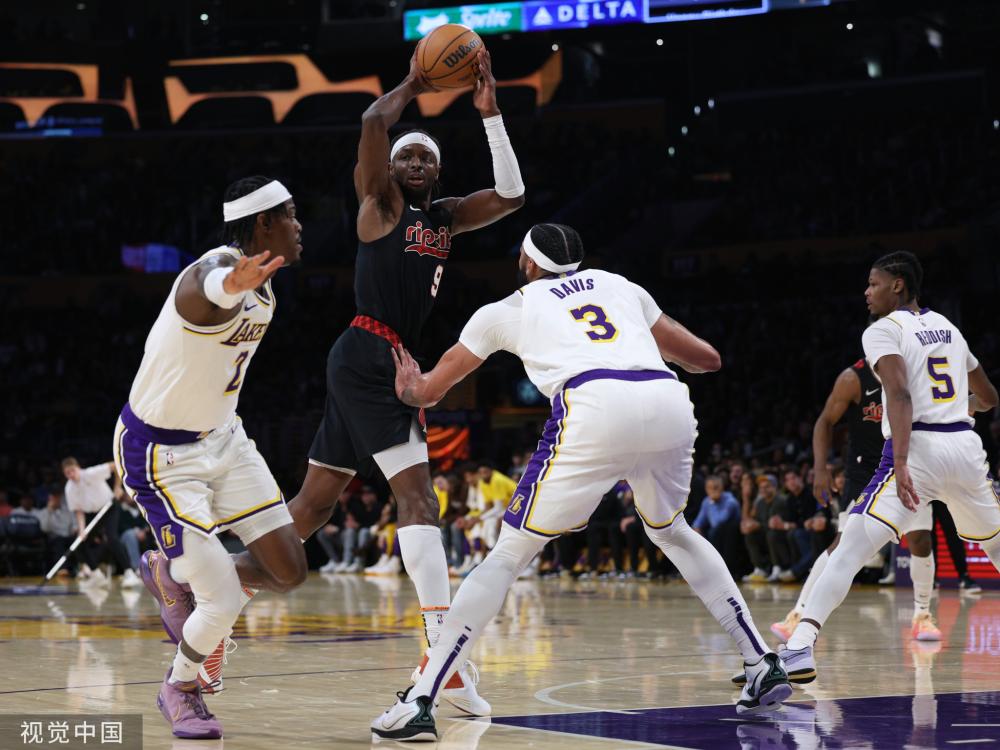 场上尽情发 场上尽情发