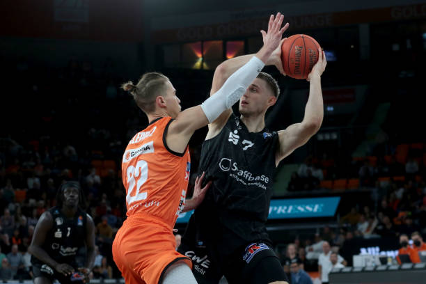 更揭示了团 更揭示了团